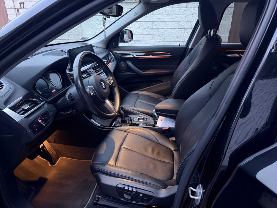 samochód osobowy BMW X1