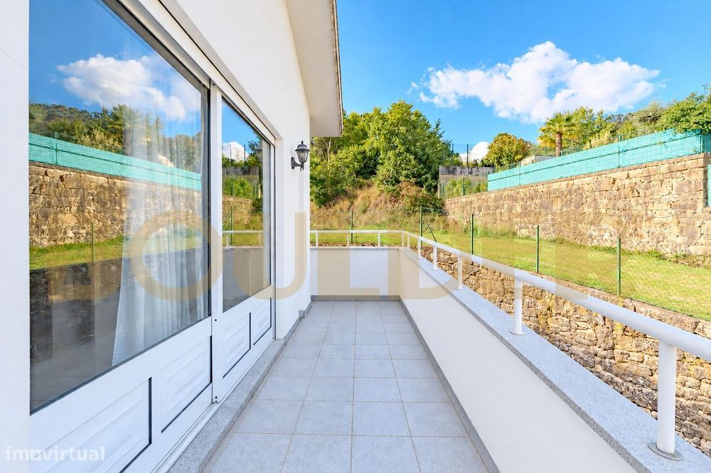 Andar moradia T3 em Fervença