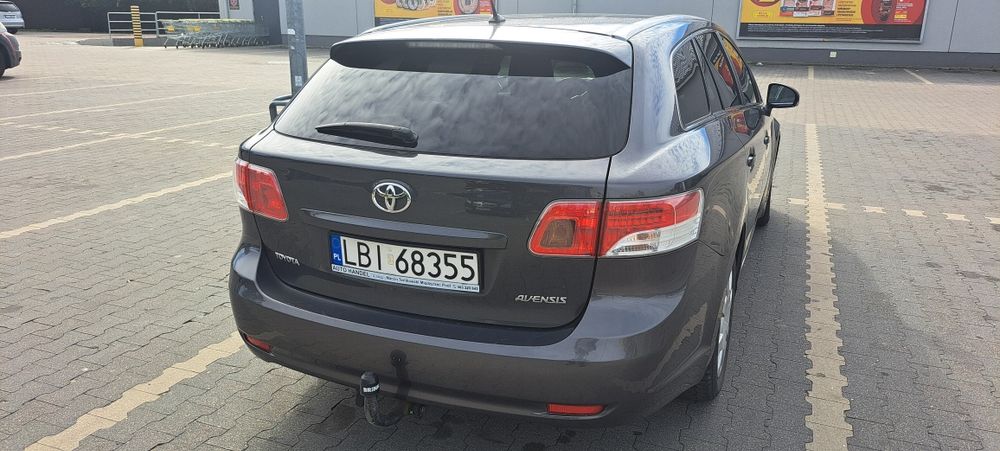 Sprzedam toyota awensis