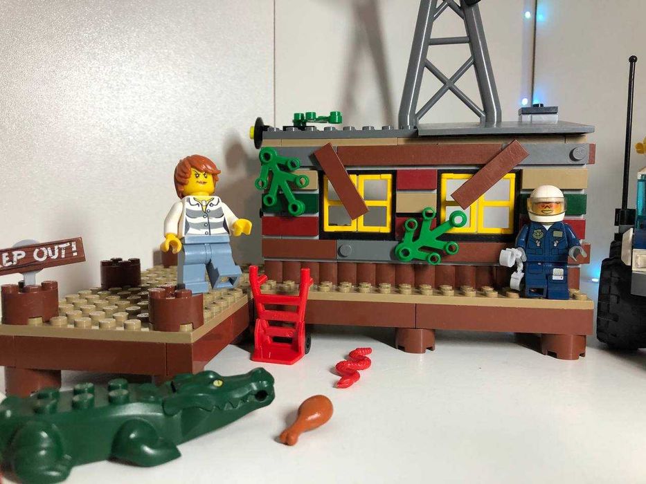 LEGO 60068 Crooks' Hideout - CITY 2015