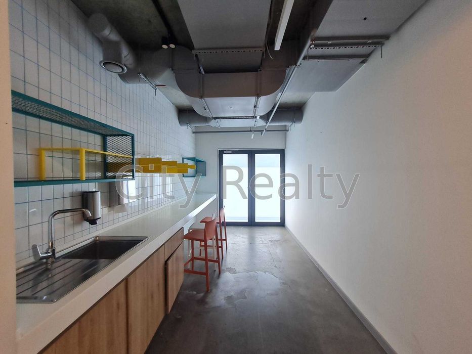 Офіс 1237 м.кв Вул. Саксаганського 70А Голосіївський метро Університет