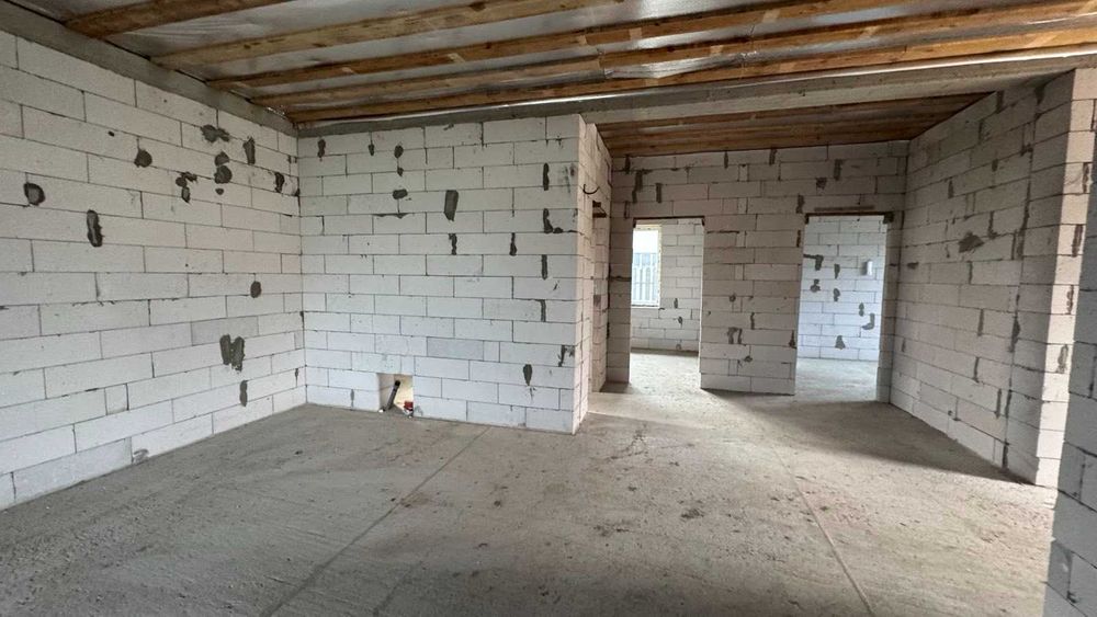 Окремий Будинок з терасою на 5 сотках