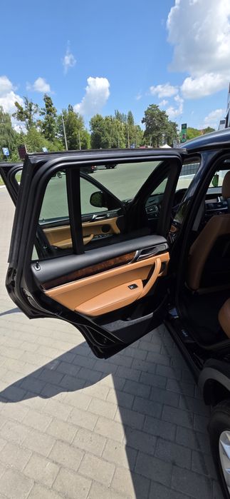 В продажі BMW X3 2014 року,рестайлінг