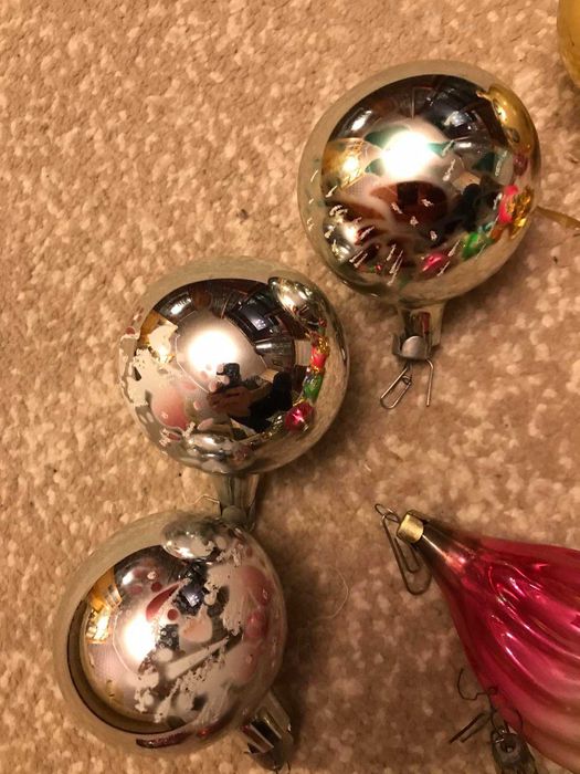 Продам елочные игрушки одним лотом.