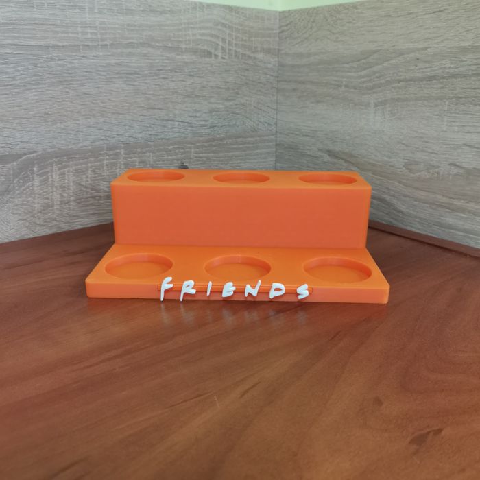 Підставка з логотипом Friends для фігурок McDonald's