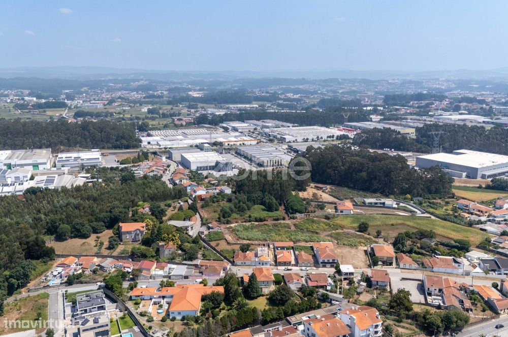 Duas Moradias T2 Duplex em Construção | Moreira da Maia