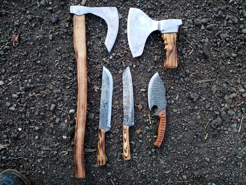 Кулачный топор ручной работы