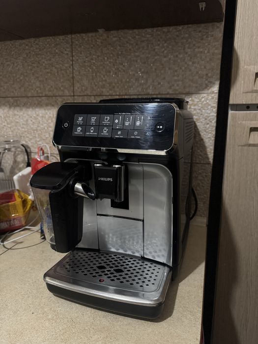 Кофемашина Philips 3200 LatteGo