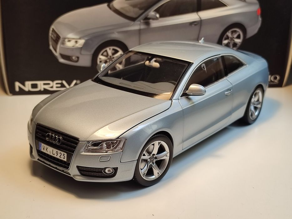 Модель Audi A5 1/18 Norev
