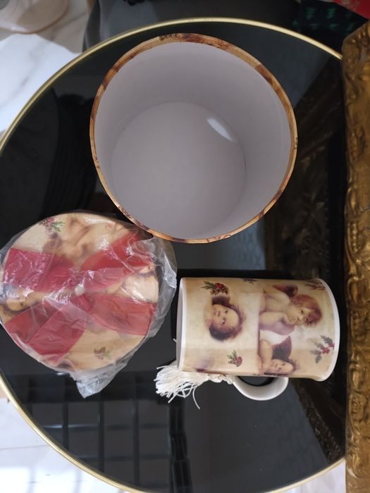 Kubek z aniołkami w pudełku  prezentowym