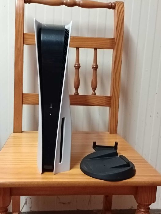 PlayStation 5 Standard (Leitor de Discos) – Excelente Estado
