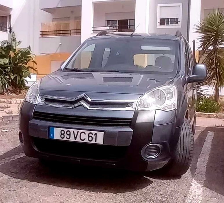 Citroen Berlingo Multispace muito bonita