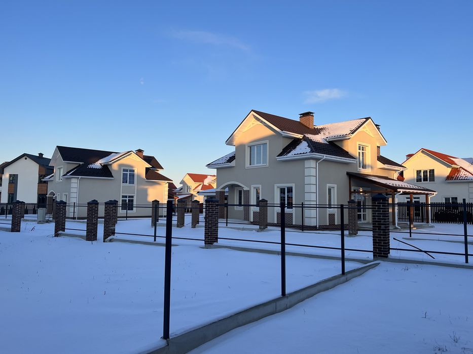 Котеджний Комплекс " Зарічний Гай"