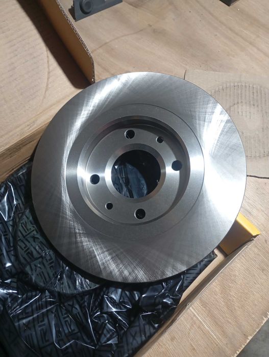 Discos de travão citroen ou Peugeot