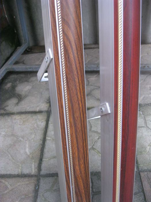 Продам карнизы 1,5 и 2 м