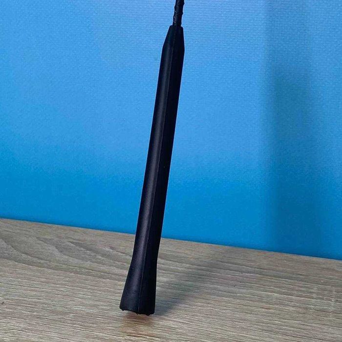 Компактная автомобильная антенна универсальная