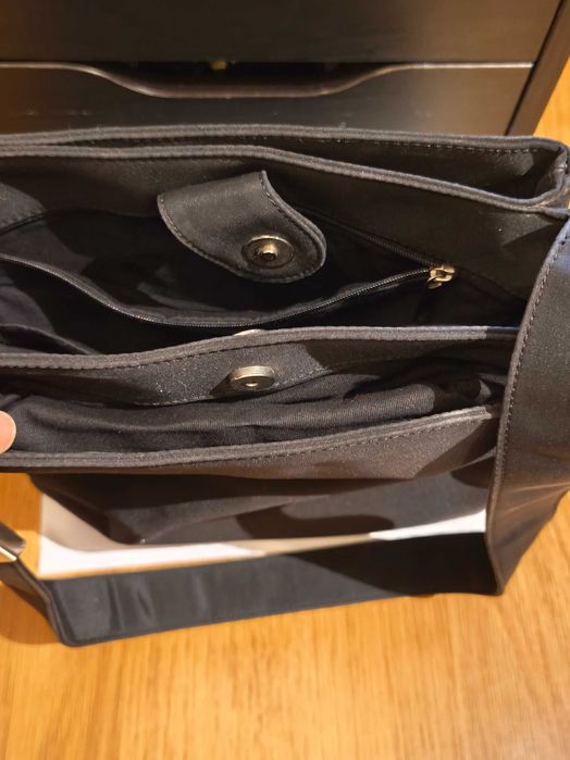 Estilo e elegância. Mala Calvin Klein.