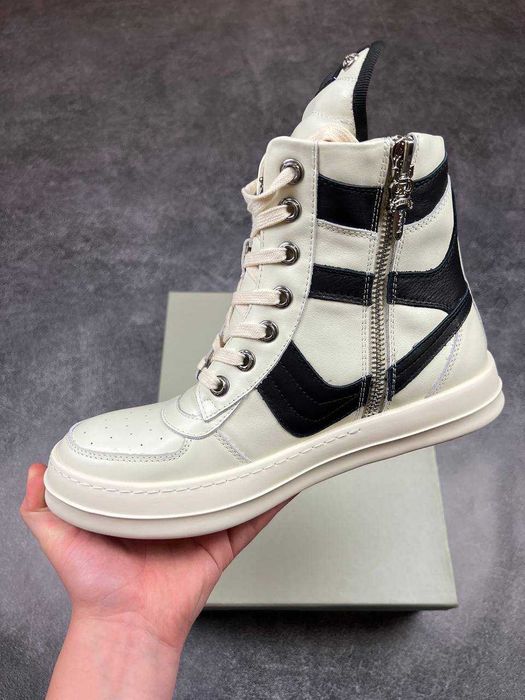 靴 Rickowens White Geobasket Sneakers 29073856_58264493_600.jpg