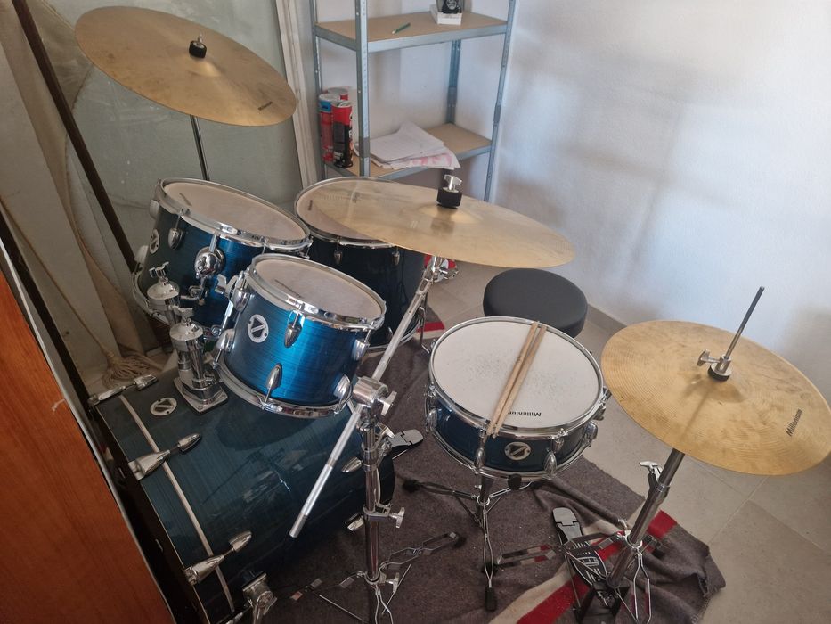 Bateria acústica Millenium MX420 Studio
