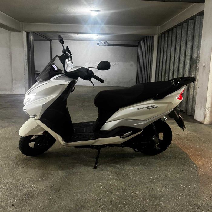 Suzuki Burgman 125 (2023) – 4.400 km