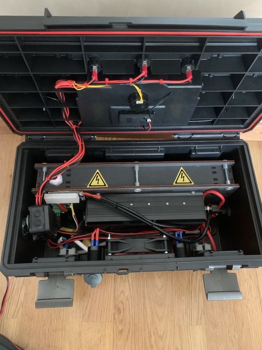 Зарядная станция 800W