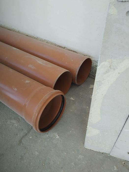 Rura pvc 200 2m.