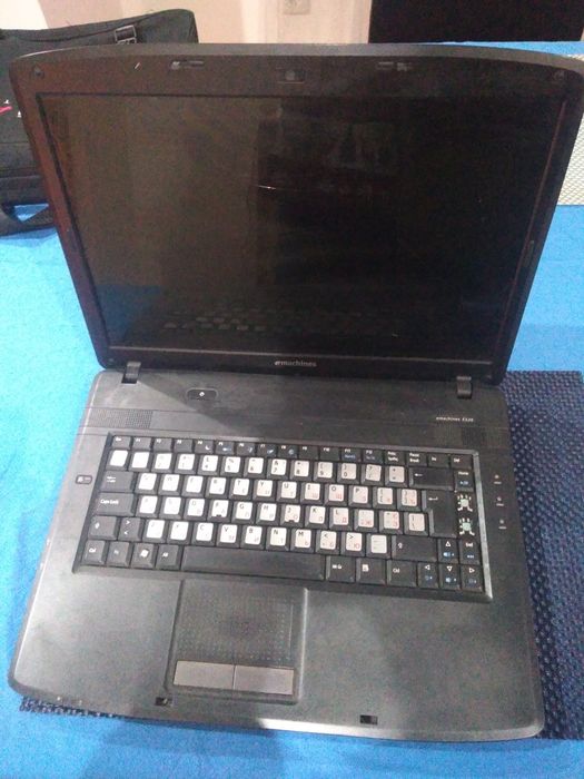 Emachines e520 Series para peças64739682536705120