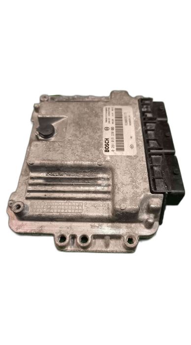 Centralina Motor / ECU RENAULT TRAFIC II Caixa 2.0 dCi 115 (FL01, FL0U, FL00, FL0H, FL0M) (84 kW / 114 cv) [08.2006 - ...] 8200935116 (OEM) | 02810153