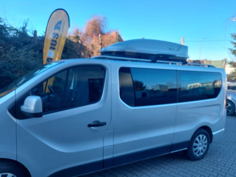 Wynajem busa 9 osobowego