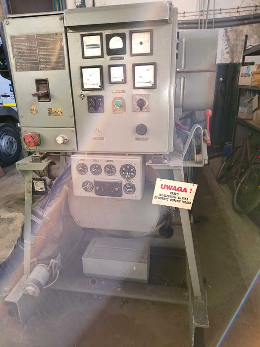 Silnik WOLA 2DV3R czas pracy 350H z  TRK250 220/380V