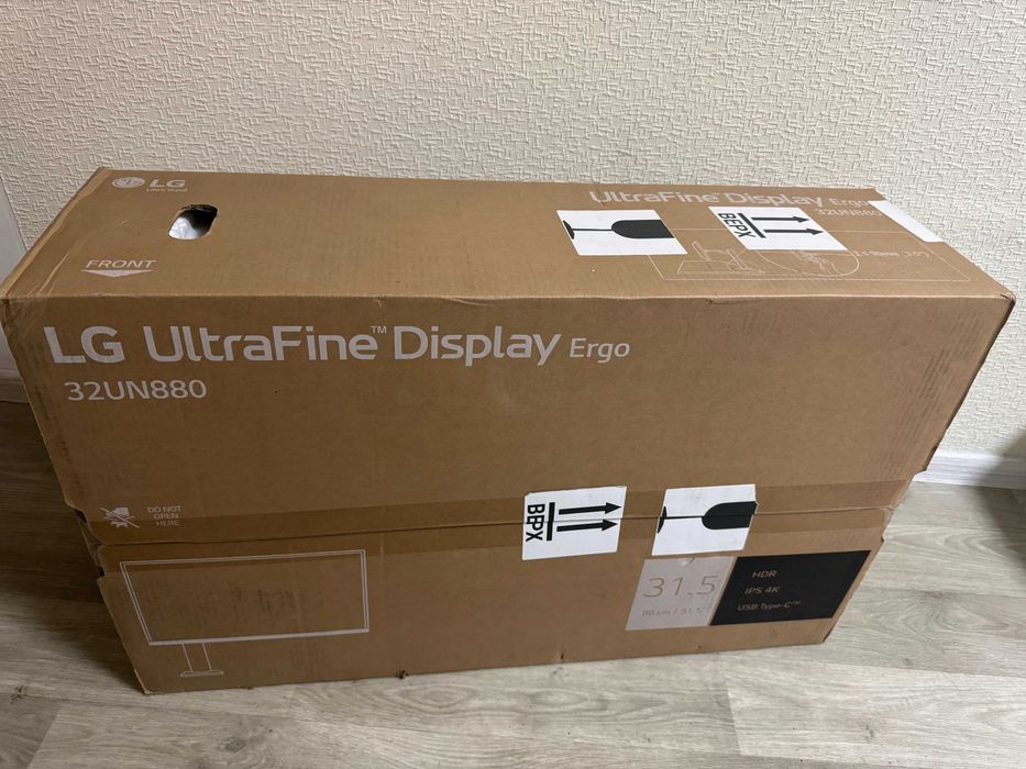 Монітор LG Ultrafine 32UN880P-B Ergo