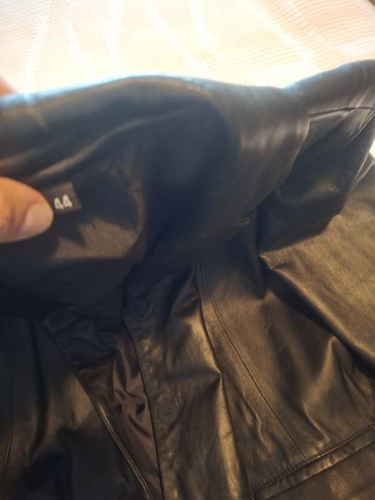 Casaco de pele genuína, em ótimo estado n.44 mas veste pequeno