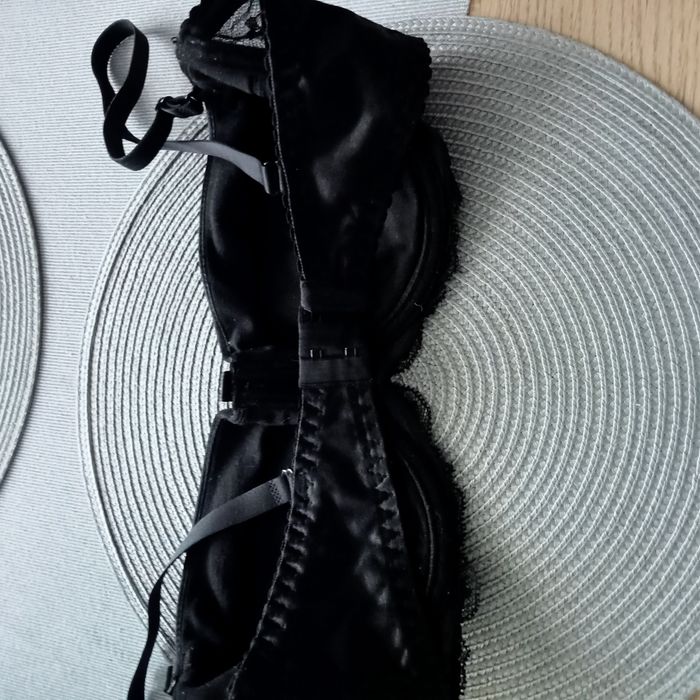 Biustonosz balkonetka, czarny AVA 75D