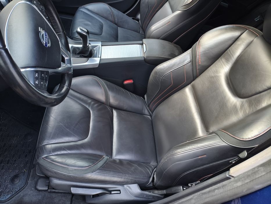 Volvo V60 lift  2.0d3 na części