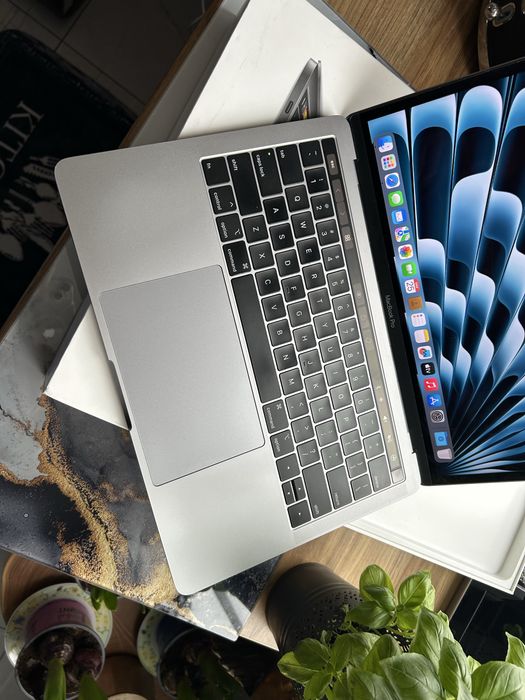 Macbook 13 Pro A1989/HDD500GB/intel Core i5/8GB*Komplet*Sklepowy Stan!