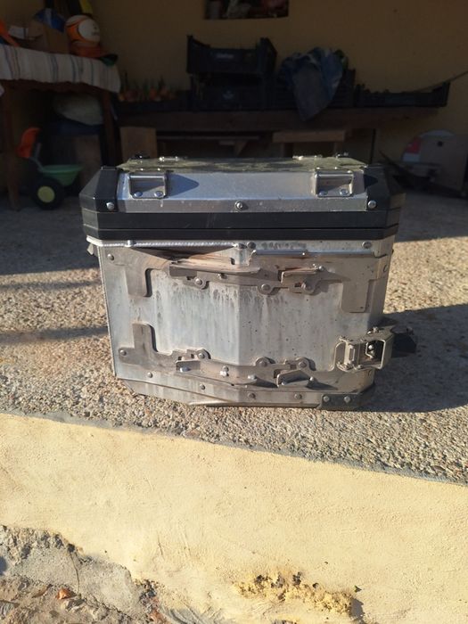 Mala lateral direita bmw  e suportes