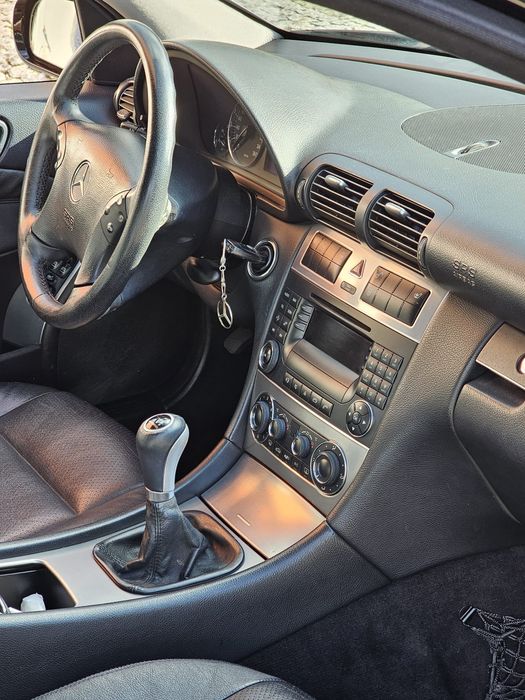 Mercedes-Benz C220 CDI Avantgarde (W203)