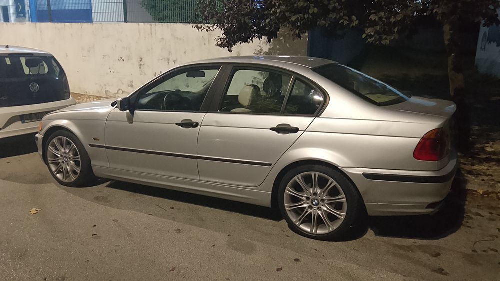 BMW 320i carro de retoma vendo como esta