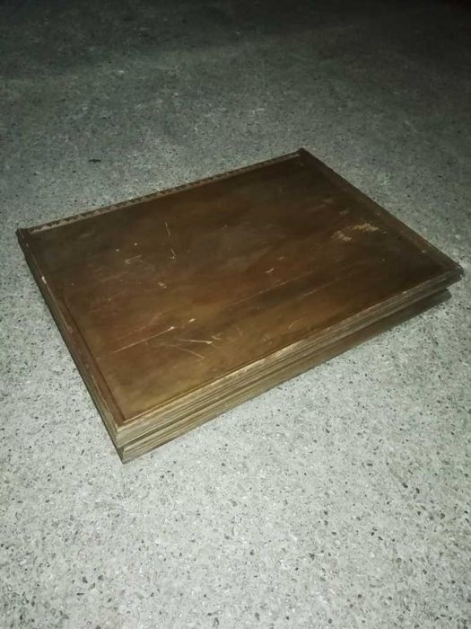 Cadeiras - mesa - sofá e candeeiros