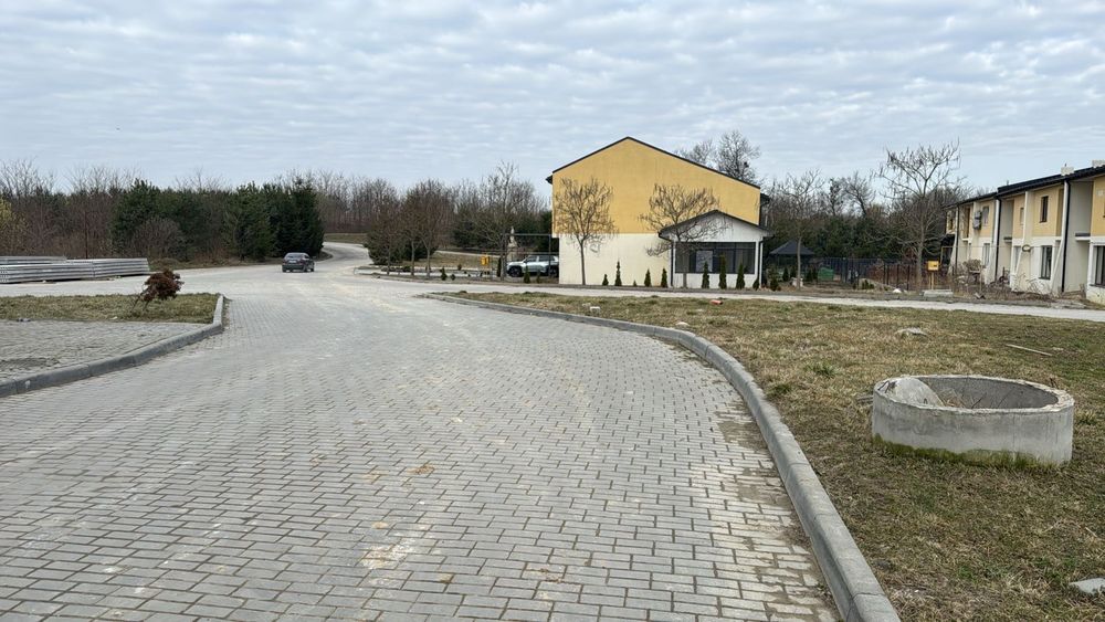 Продаж приміщ. 58 м.кв. Ременів (14 км від Львова) - View 5