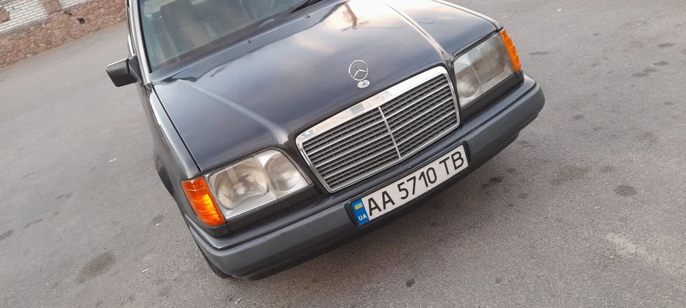Продам Мерседес W124