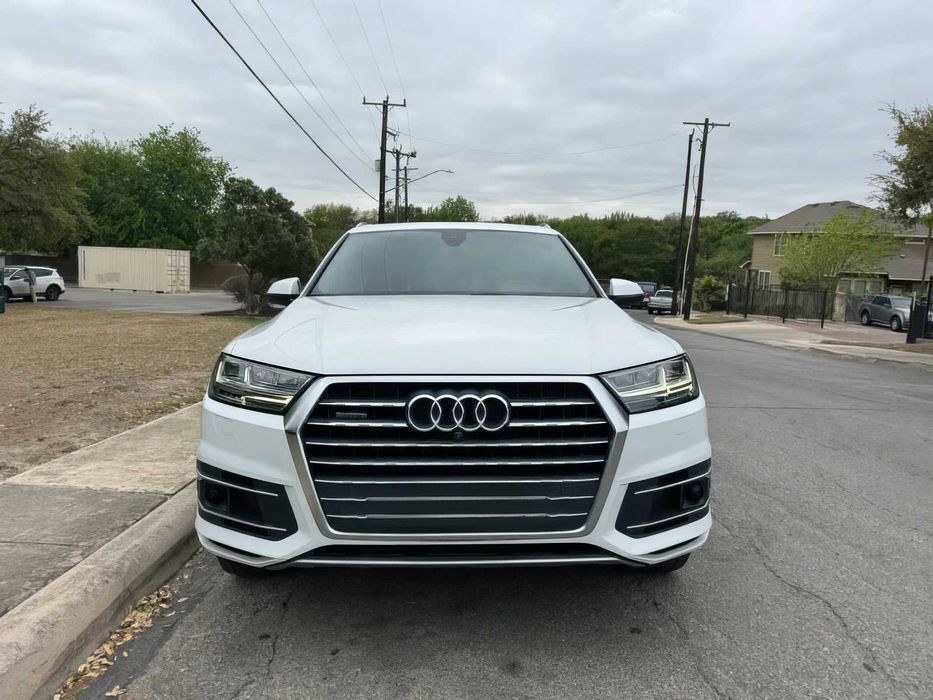 Audi Q7      2019