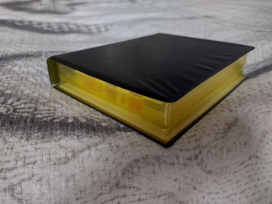 Nowe kasety magnetofonowe w etui
