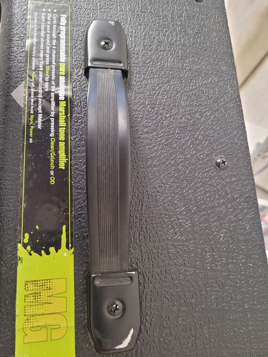 Гітарний комбопідсилювач Marshall MG15FX з ефектами