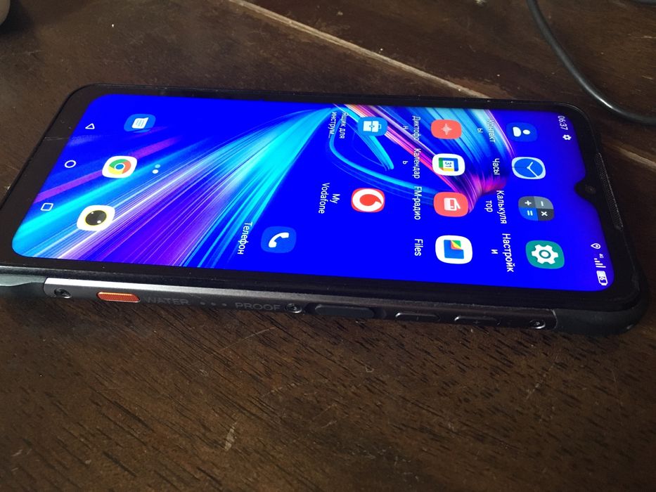 Продам противоударный смартфон Bison x10g nfc