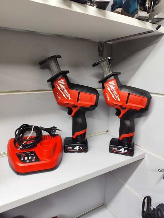 Milwaukee M12 CHZ безщіткова акумуляторна шабельна пилка Мілвоке оригі