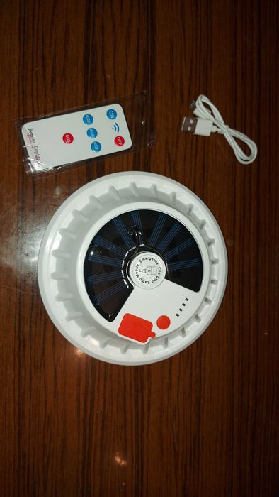 Фонарь с встроенным повербанком Солнечная батарея порт USB