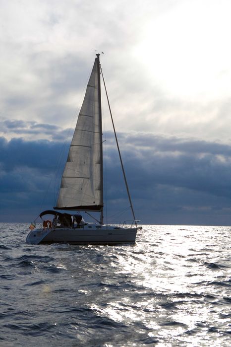 Vendo: beneteau oceanis 323 clipper - Performance e Robustez