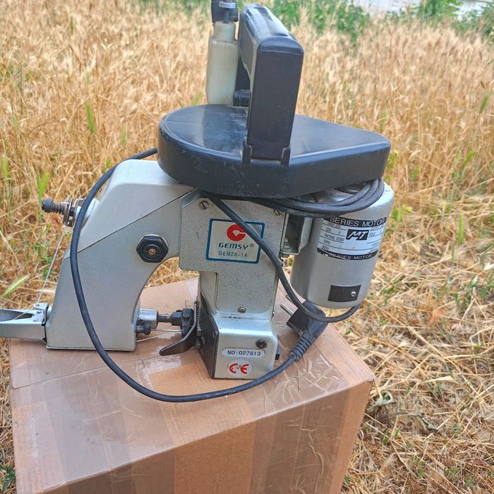 Мішкозашивальна машина gk26-1a