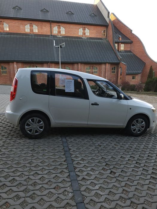 Bezwypadkowa Skoda Roomster